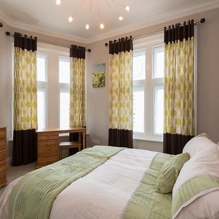 Ambrose Apartments Cheltenham Eksteriør billede