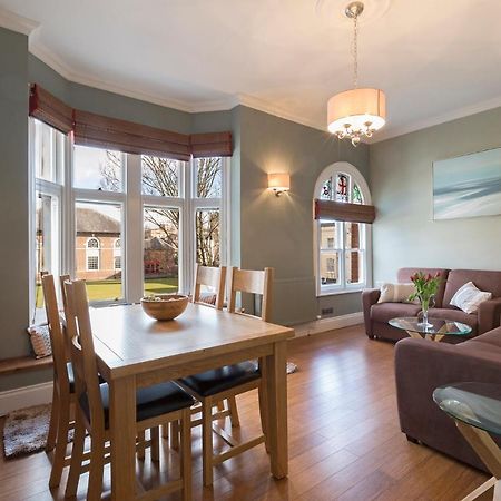 Ambrose Apartments Cheltenham Eksteriør billede