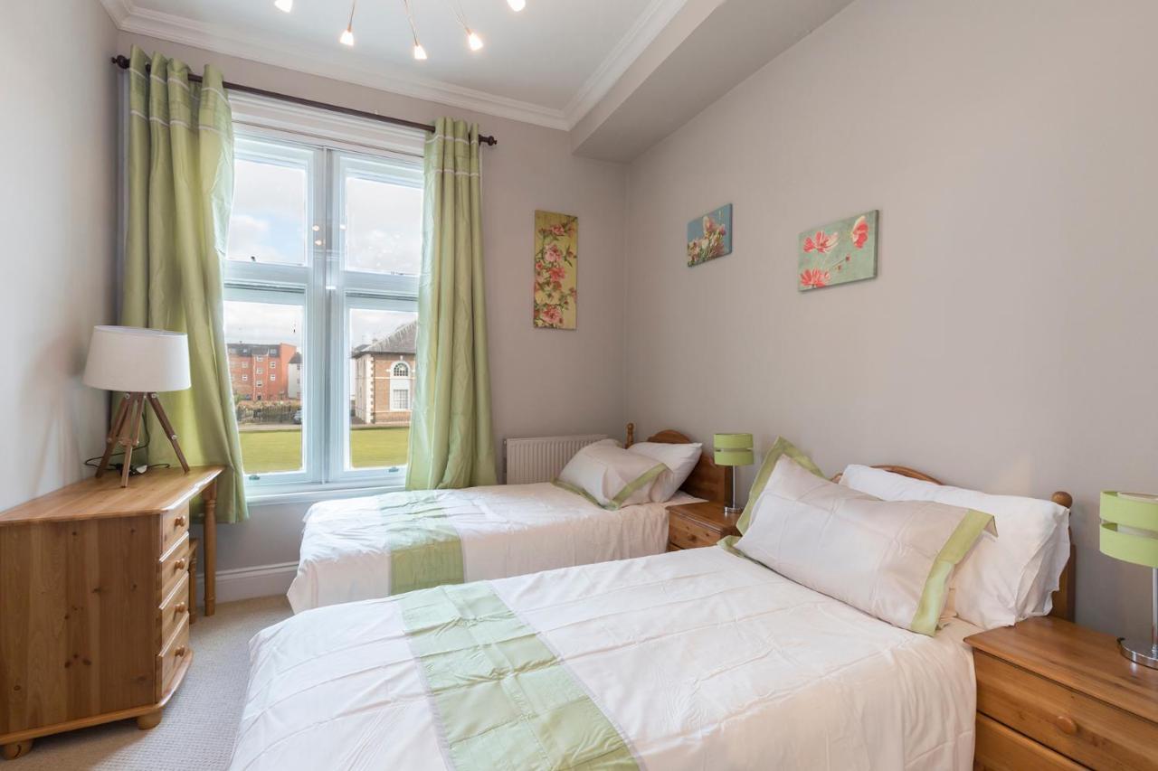 Ambrose Apartments Cheltenham Eksteriør billede